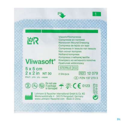 Sie sehen eine Packung Vlieskompressen Vliwasoft 6fach Steril 5x 5cm 2st, Produktbild: 04 Vlieskompressen Vliwasoft 6fach Steril 5x 5cm 2st, A-Nr.: 1372703 - 04