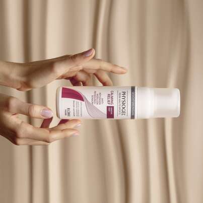 Sie sehen eine Packung PHYSIOGEL® Calming Relief Anti-Rötungen Mizellen Reinigungsschaum für gerötete Haut, Produktbild: 07 PHYSIOGEL® Calming Relief Anti-Rötungen Mizellen Reinigungsschaum für gerötete Haut, A-Nr.: 5868335 - 07