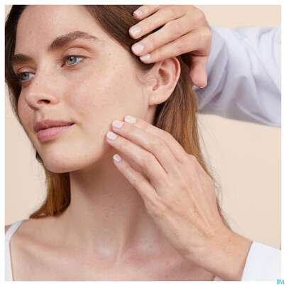Sie sehen eine Packung Avene Lippenpflegestift Feuchtigkeitsspendend 4g, Produktbild: 19 Avene Lippenpflegestift Feuchtigkeitsspendend 4g, A-Nr.: 5596888 - 19